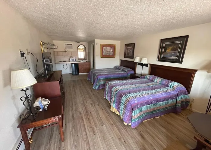 Round-Up Motel