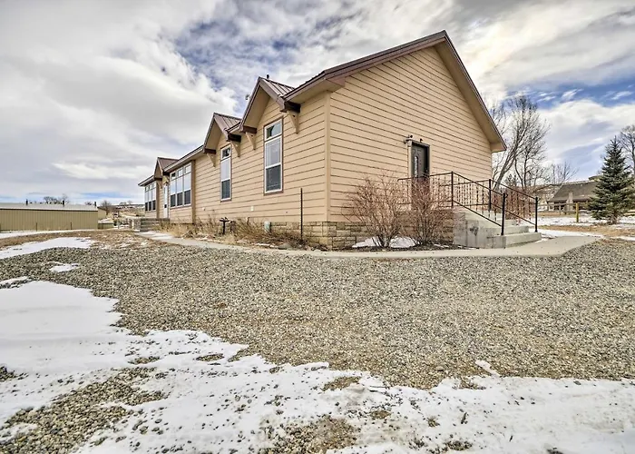 Charming Cody Vacation Home W/ Mtn Views!