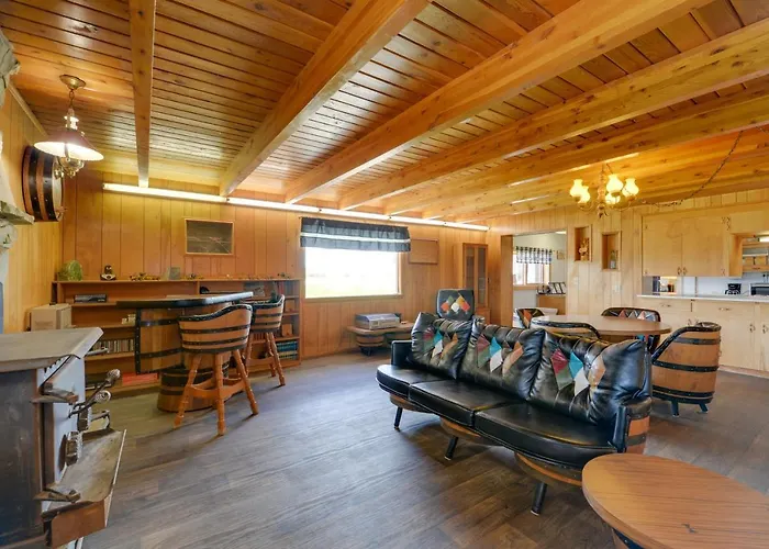 Wyoming Horse Property Near Outdoor Recreation!