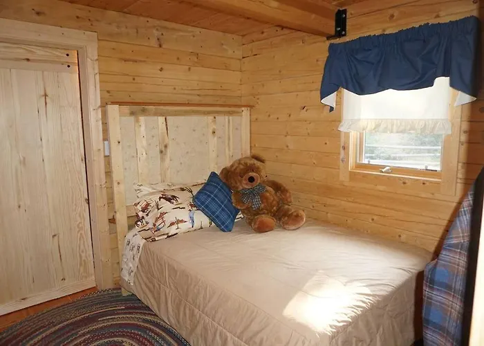Beautiful Mountain Cabin Near Tetons Yellowstone