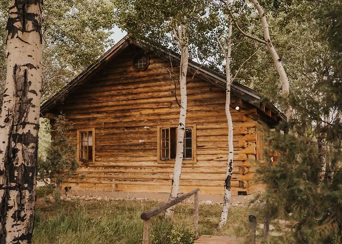 Boulder Lake Lodge
