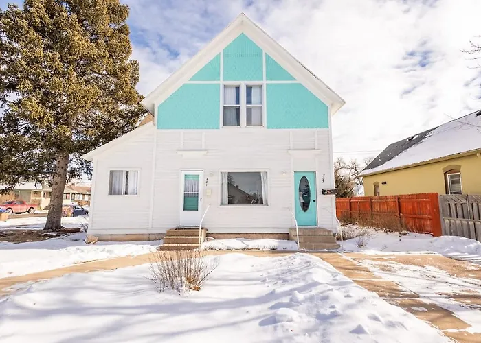 New Listing!! Bright Bohemian Stay