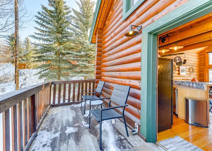 Cozy Mountain Condo Across From Snow King Ski Mtn!