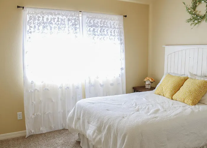 Chic Residence Near Dt Sheridan