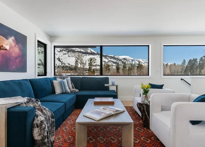 Secluded Mountain View Getaway - Near Jackson Hole - Bbq, Patio Wildlife!