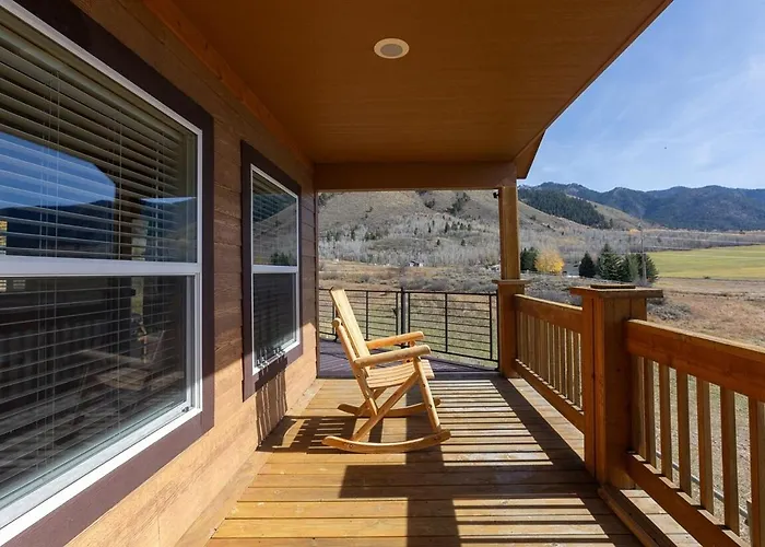 Peaks Paradise - Mtn Views - Hot Tub - Game Room