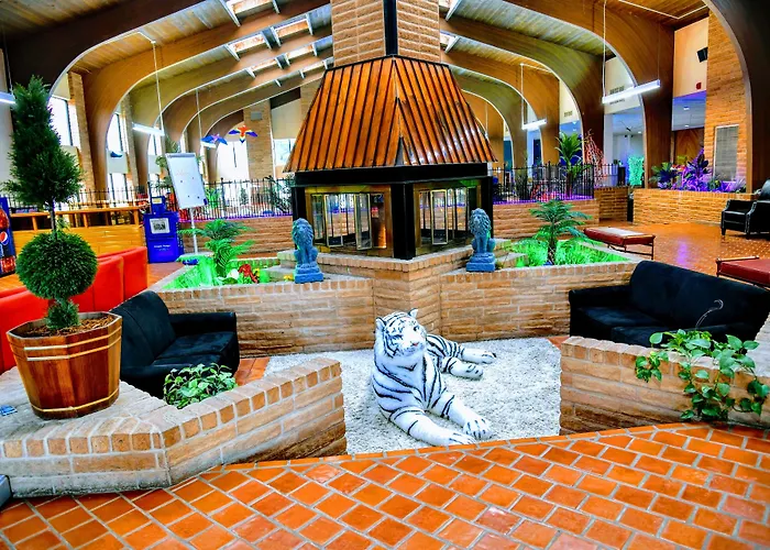 Douglas Inn And Conference Center