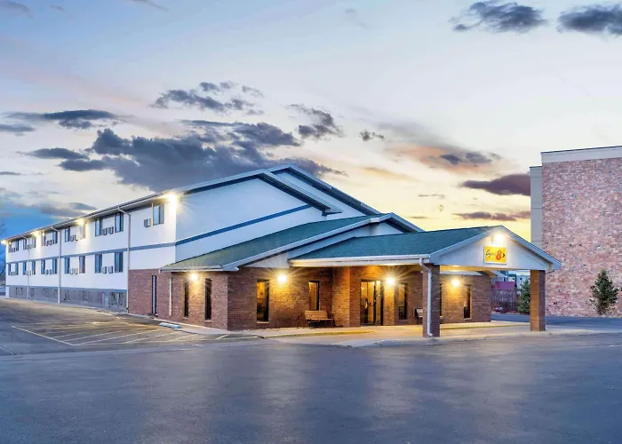 Super 8 By Wyndham Cheyenne Wy