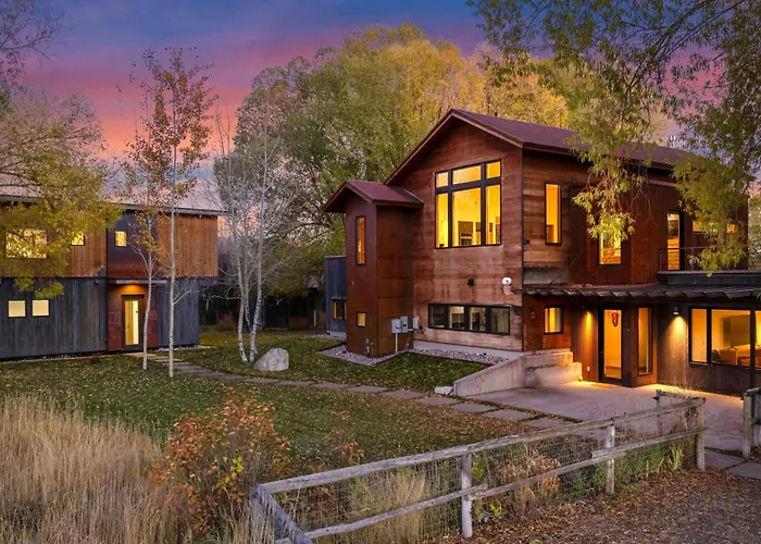 Abode At Alpenglow