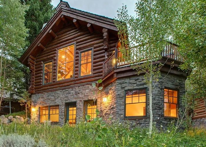 Abode At Moosehead Cabin