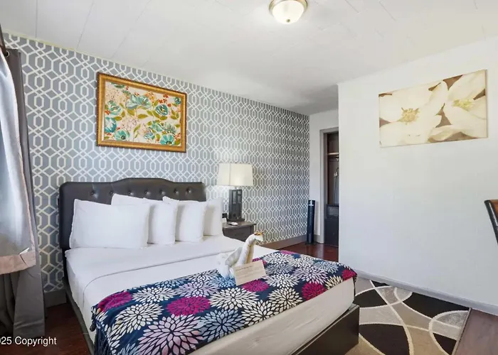 Arrowhead Motel Single Room At Sundance