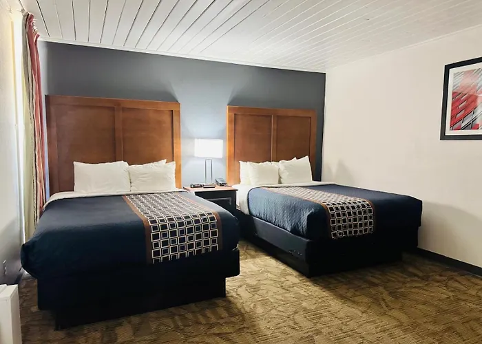 Alamo Inn & Suites