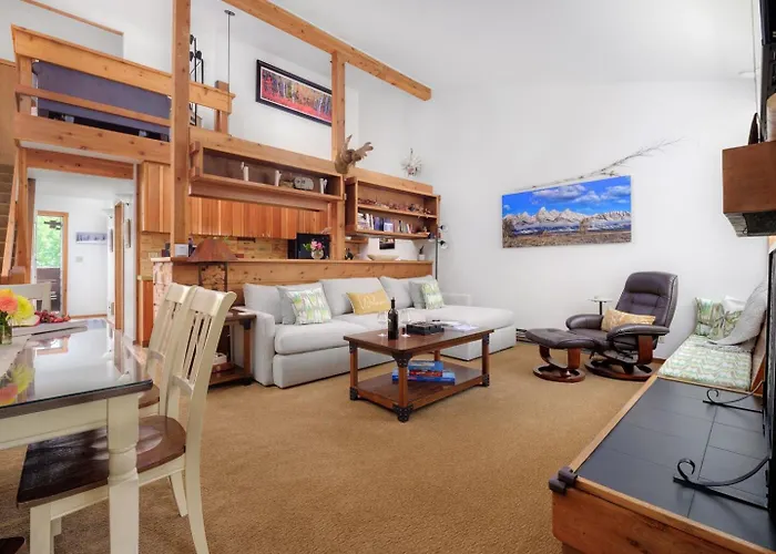 Rmr: Hawthorne 222 Condo In The Aspenswilsonwy