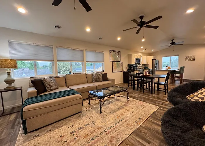 Relaxing 3Br 2 En Suites, Bikes & Helmets