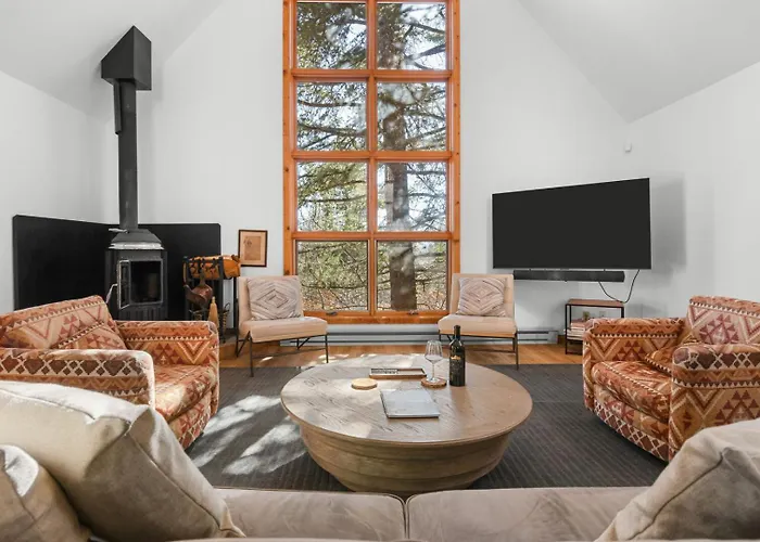 Rmr: Ringer House In Teton Village