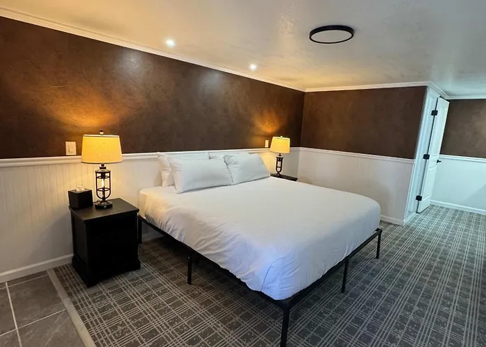 Suite 103