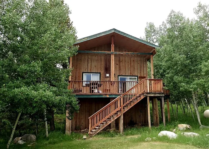Large Rustic Cabin In The Snowy Range Mountains Of Wyoming