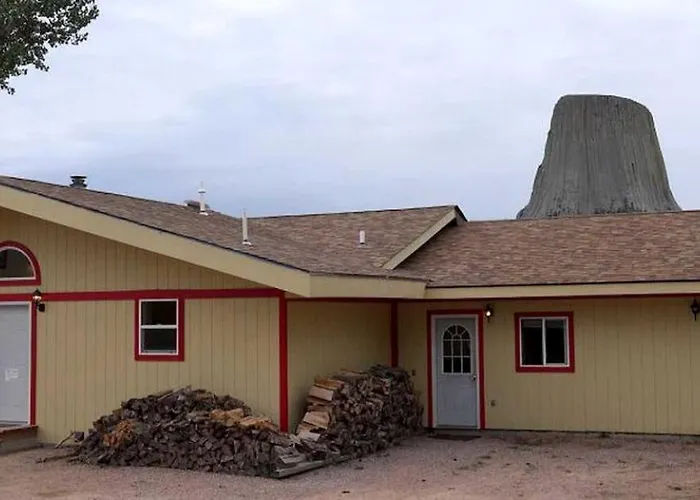 Exclusive Getaway With Jacuzzi Tub Near Devils Tower, Wyoming