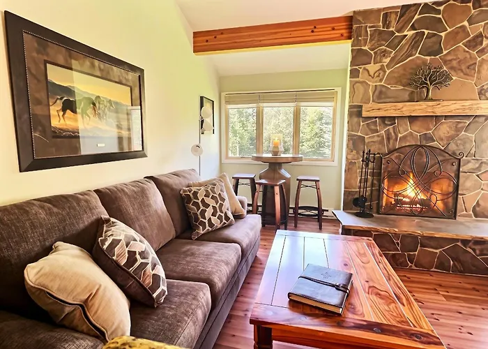 Gorgeous Jackson Hole Condo In Top Location With Great Views And Private Deck With Barbeque!