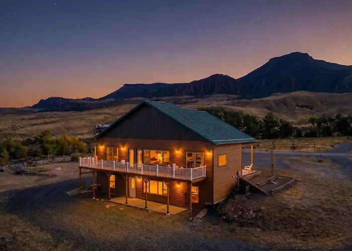 The Yellowstone- Soak In Panoramic Views, Wapiti Cabin, Dogs Ok
