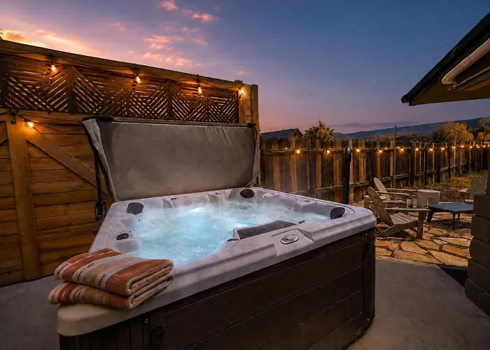 Hot Tub Big Views Private Lot Rv Parking Casper