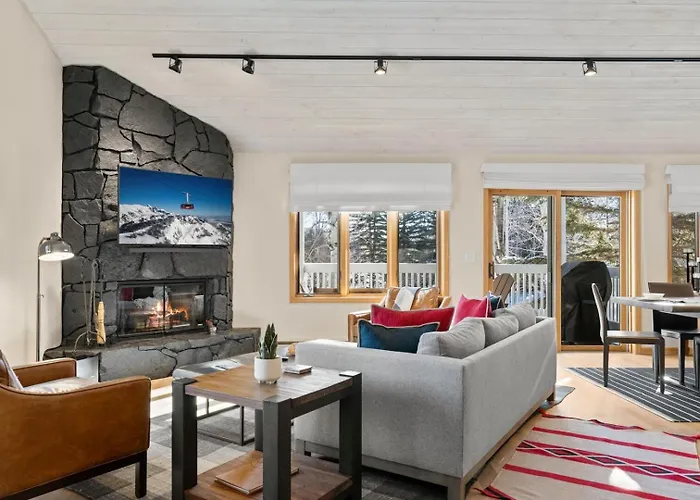 Rmr: Teton Pines 3443 Townhome In Wilson Wy