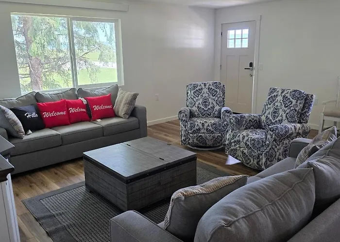 Star Valley Mountain Retreat Sleeps 8 Near Jackson