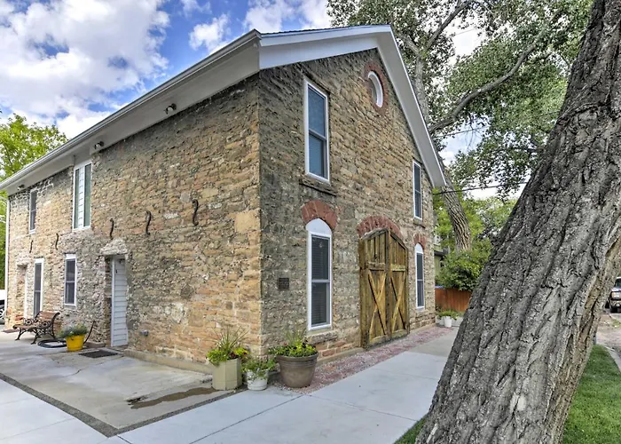 Charming Historic Condo - Walk To Downtown & Uw
