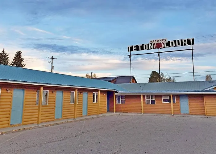 Teton Court Motel